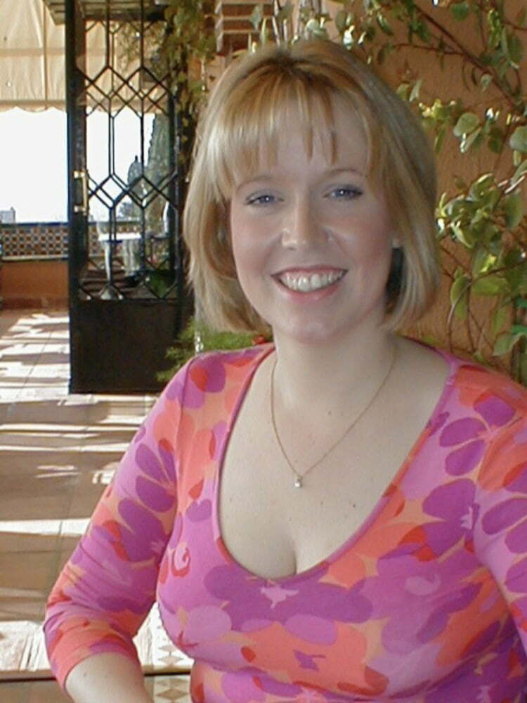 Curvy UK Milf — 42