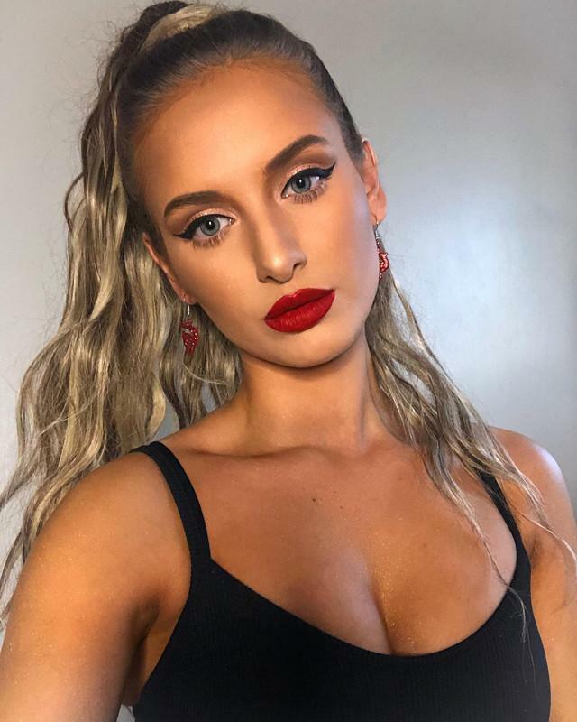 Petite British Model Fern Alexandra - Unforgettabl — 20