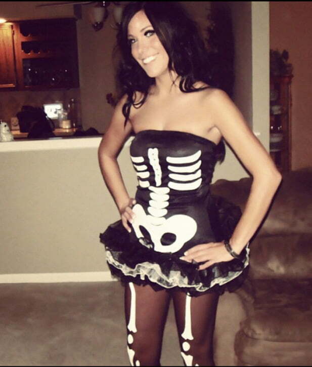 Big tits MILFS Selling Their Bombshell Bras — 47