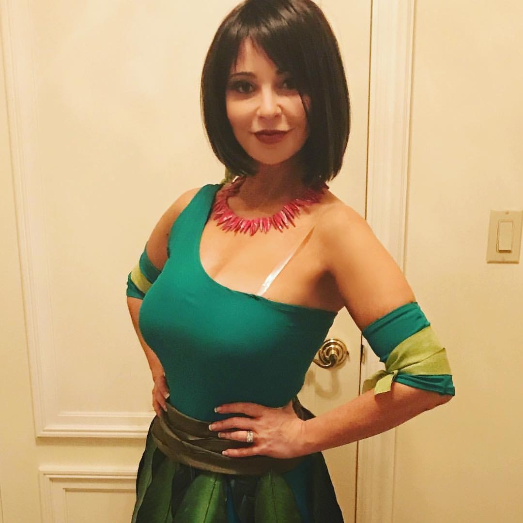 Tara Strong — 32