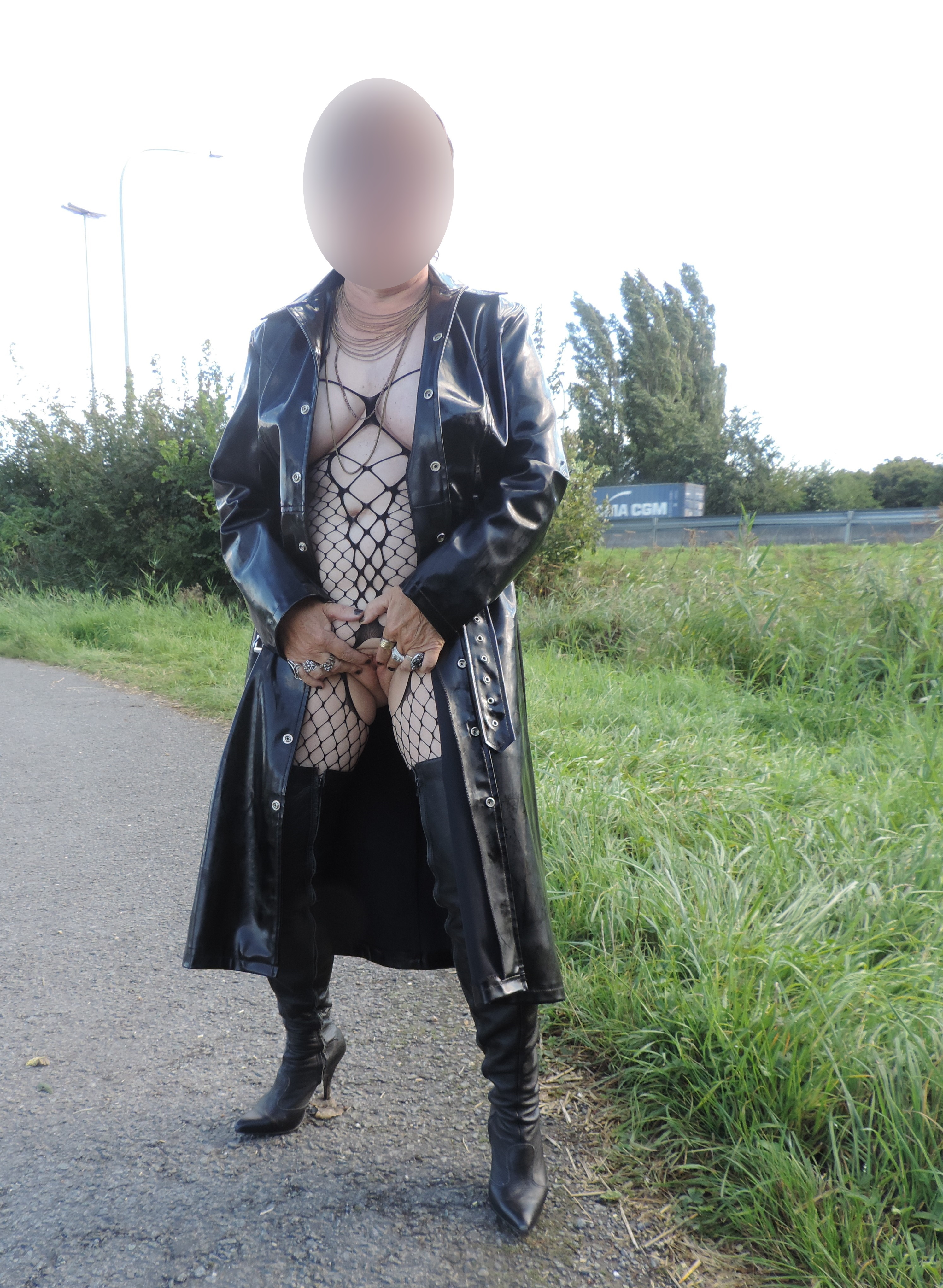 Tine - horny slut outside masturbating — 39