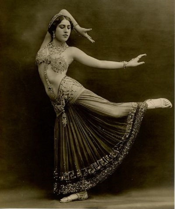 Vintage Gypsy Dancers — 29