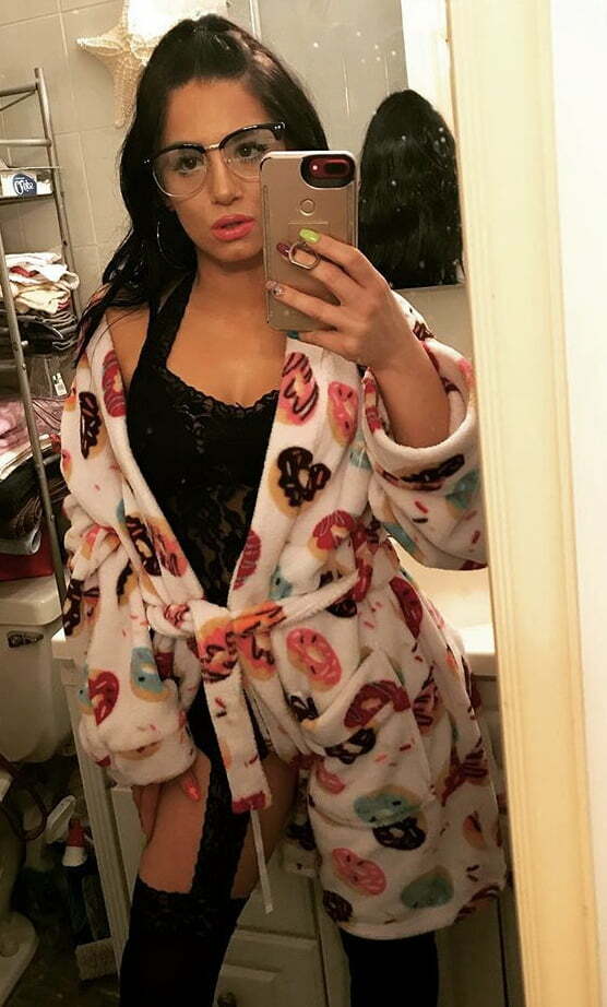 Big tits MILFS Selling Their Bombshell Bras — 22