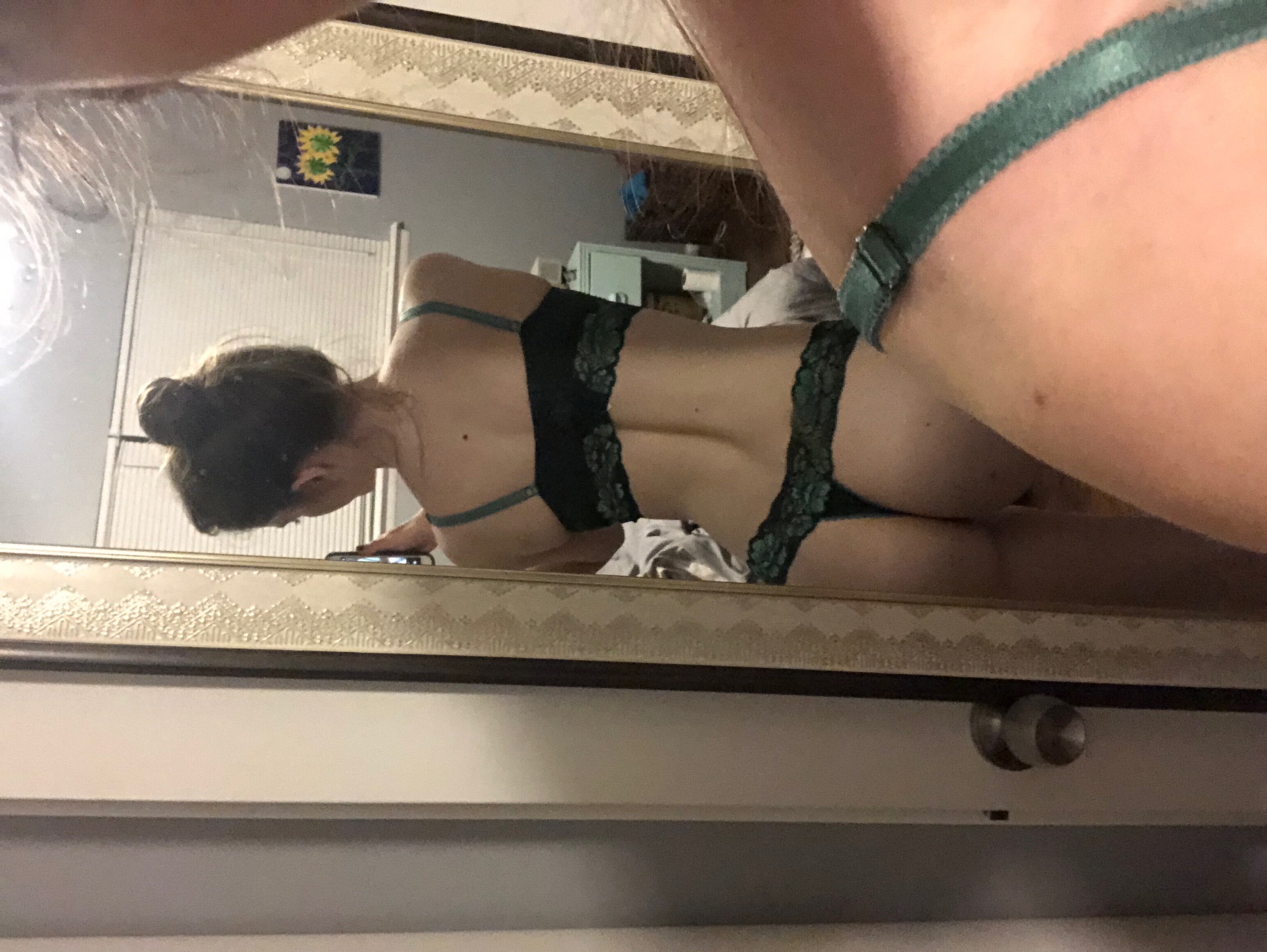 Lonely ladies — 7