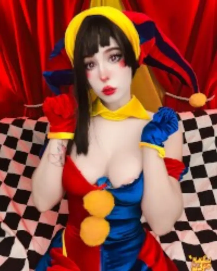 MollyRedWolf Cosplay — 18