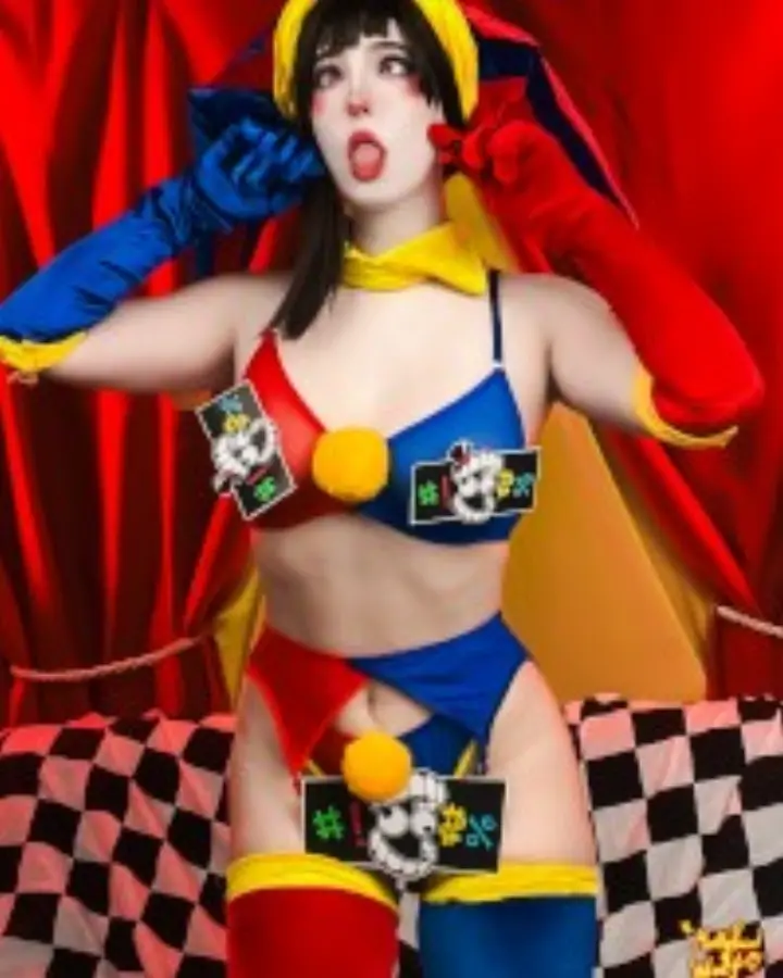 MollyRedWolf Cosplay — 21